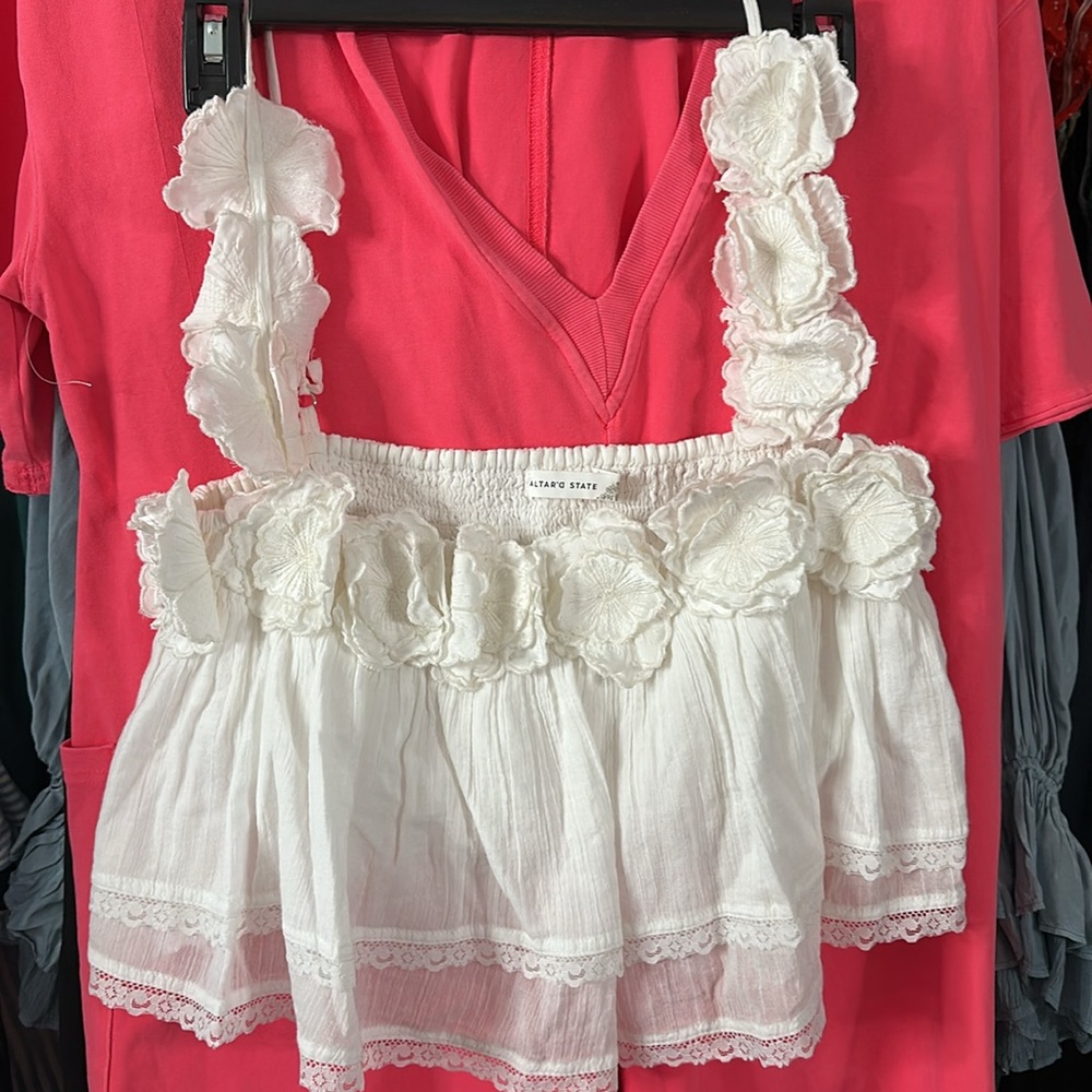 Altar’d State Marigold Top in White Size XL - Picture 2 of 3